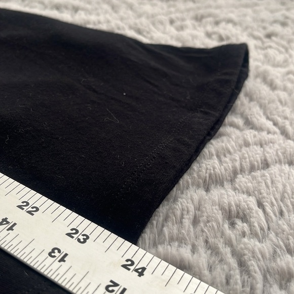 YUMMIE Women's black long sleeve mock-neck Shapewear top. XS capsule minimalist - Picture 6 of 6